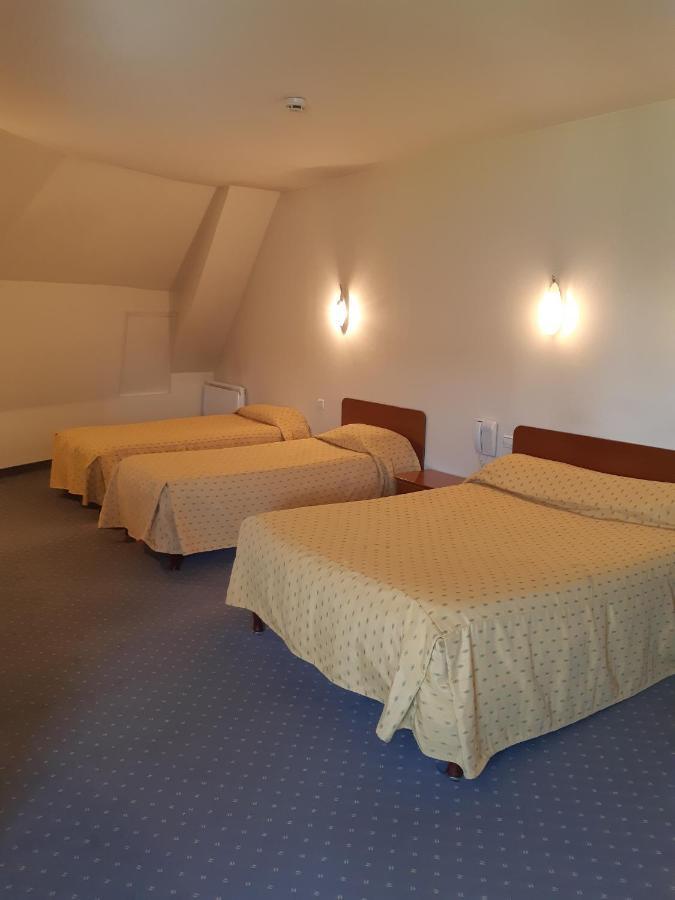 Hotel Les Forges Noyal-sur-Vilaine Экстерьер фото
